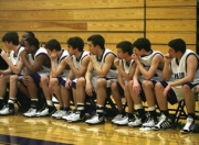 那不勒斯球员齐心协力，为取得胜利努力