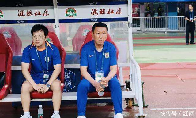 包含中国媒体可能不知崔康熙在度假竟荒谬地说他失联的词条