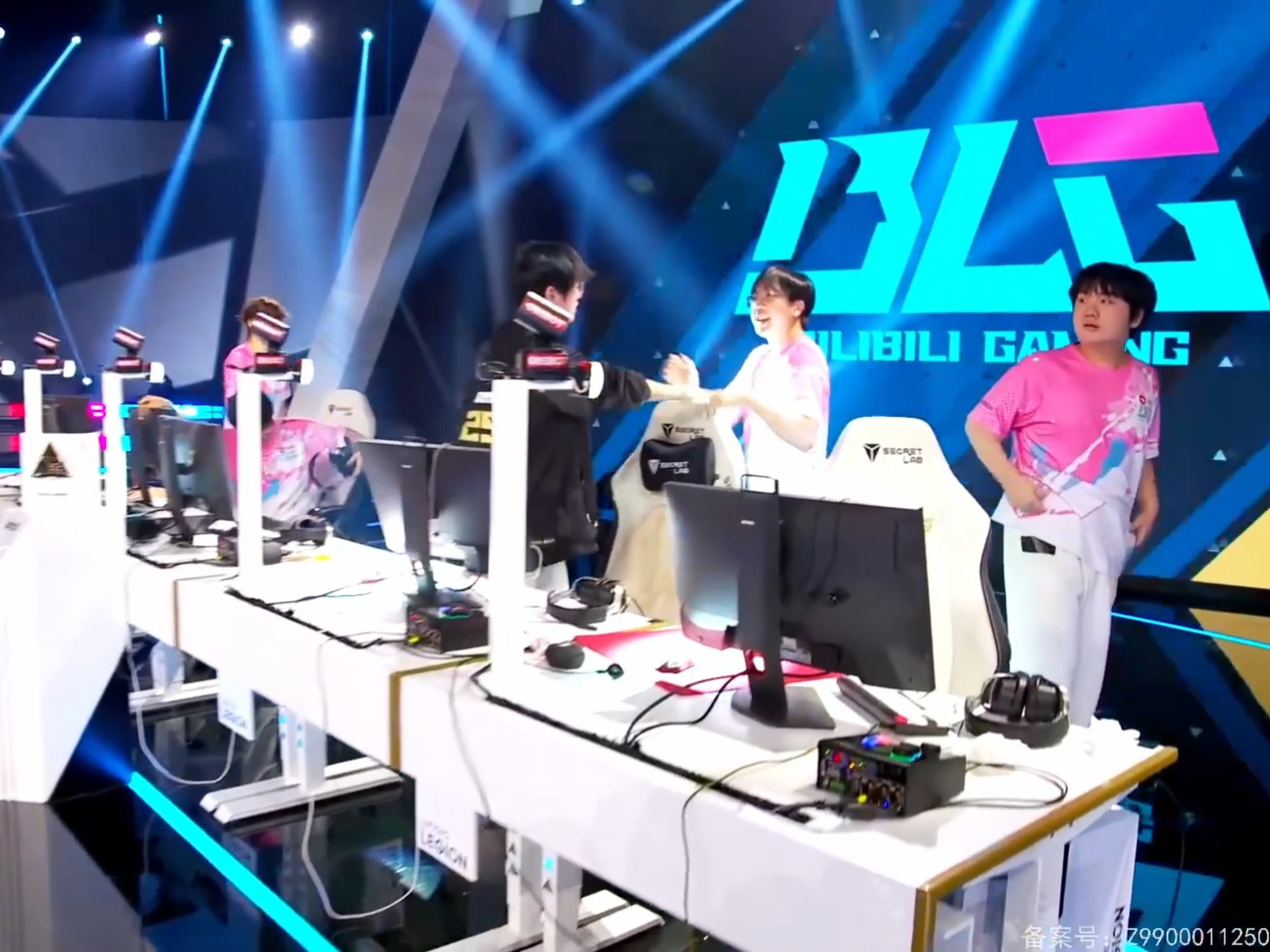 电竞世界杯：G2三局击碎BLG的四强梦！BLG在干什么？的简单介绍