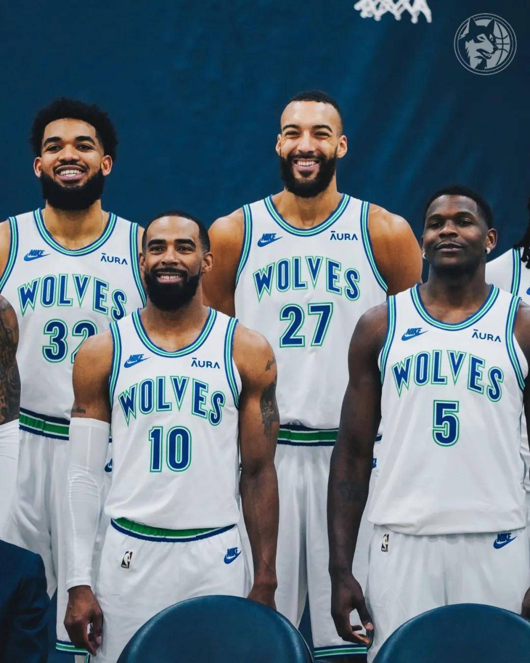 新一届NBA球员工会执委会成员：范弗利特领衔，布朗&唐斯在列