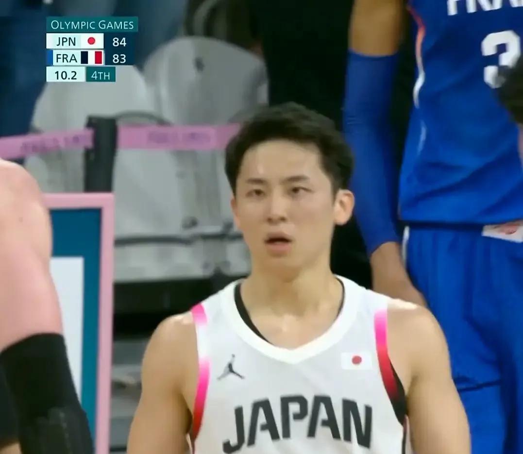 关于日本后卫河村勇辉跟公牛签下双向合同的信息